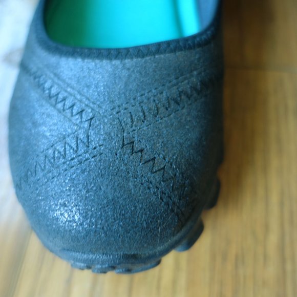 New Skechers Mono Navy Comfort Flats Slight Metallic Sheen - Picture 2 of 4